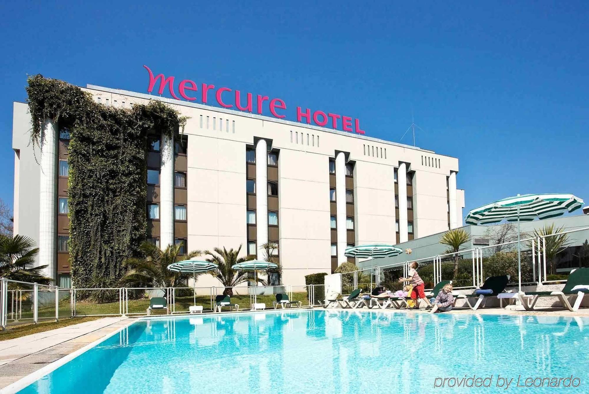 Hotel Mercure Pau Palais Des Sports Esterno foto